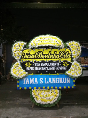 Papan Bunga Duka di Padaherang